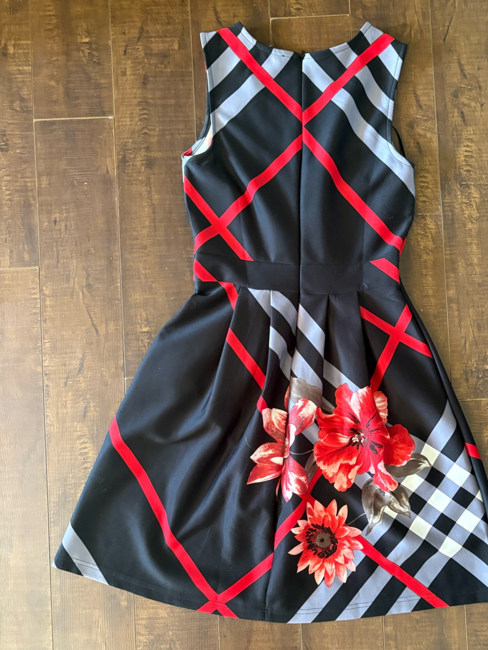 Venus Black Floral Plaid Fit-and-Flare Dress with Red Accents Women Size XS - Picture 2 of 3